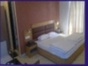 Oyo 3523 Tekarees Inn Mahanagar Lucknow Exterior photo